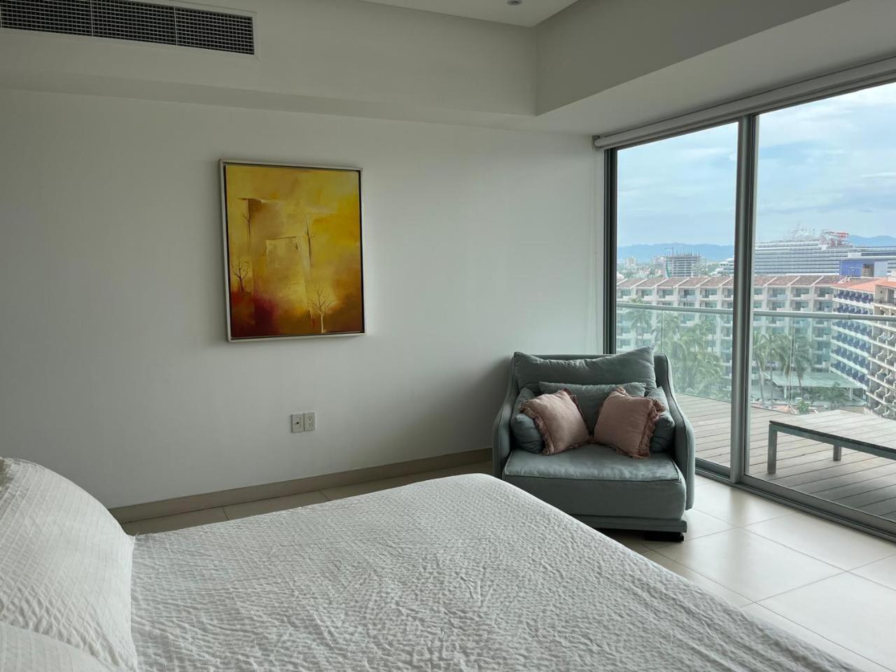Icon Vallarta, Puerto Vallarta Buitenkant foto