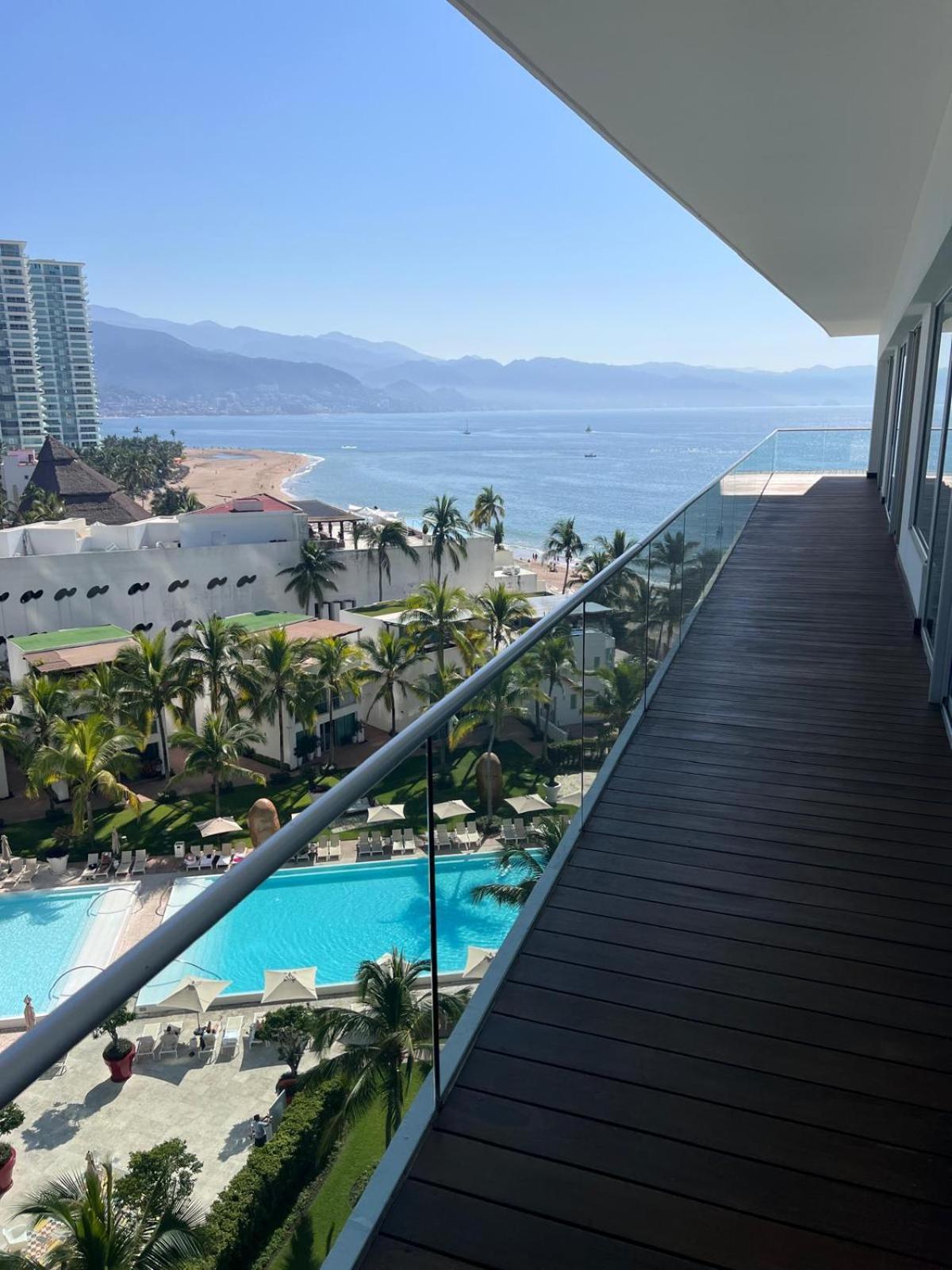 Icon Vallarta, Puerto Vallarta Buitenkant foto